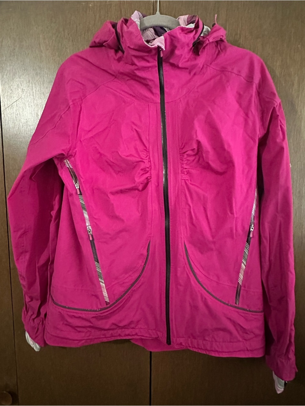 lululemon athletica Women’s Lightweight Fuchsia Pink Hooded Full Zip Jacket 12 - Picture 10 of 16